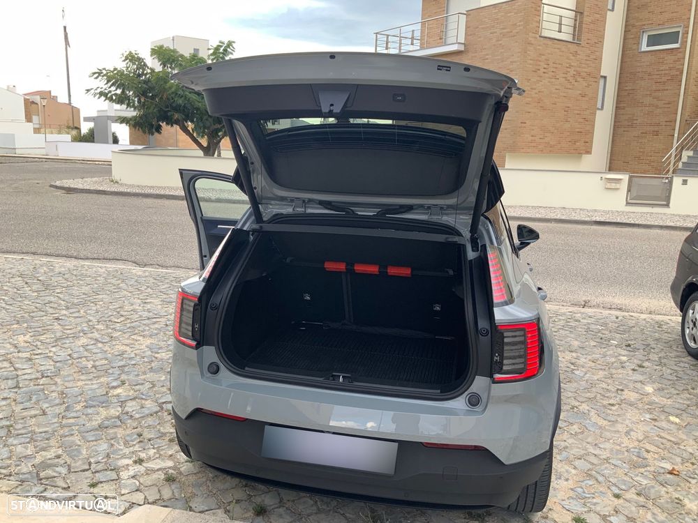 Volvo EX30 69 kWh Single Motor Extended Range Plus - 12