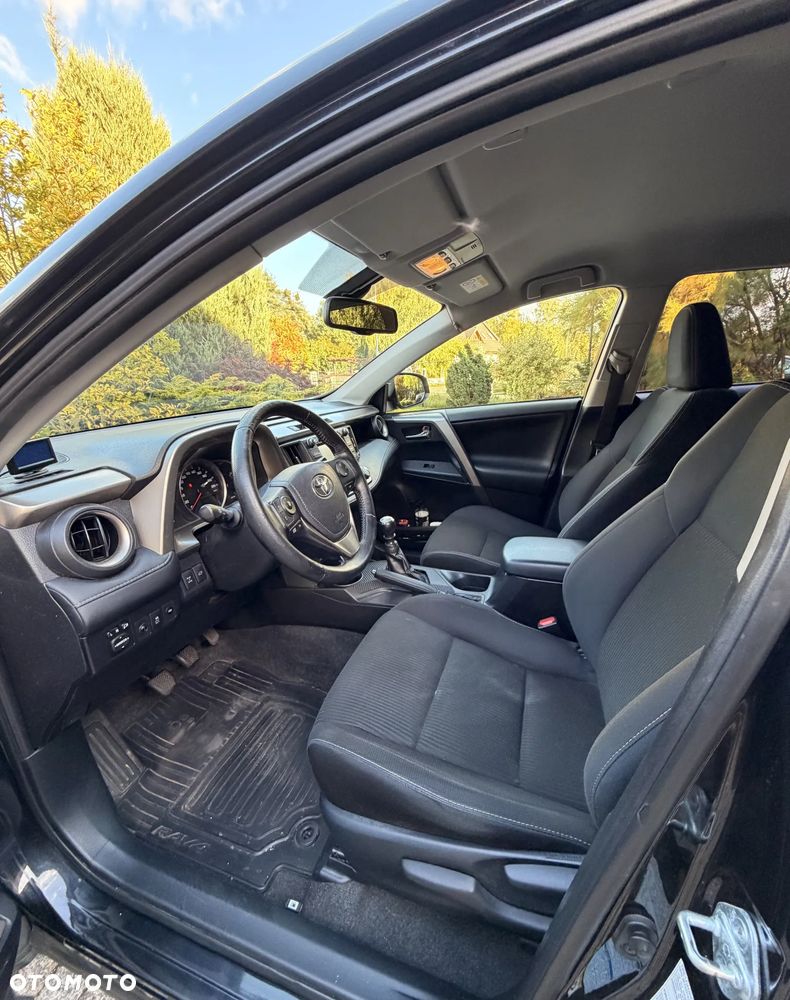Toyota RAV4 - 13