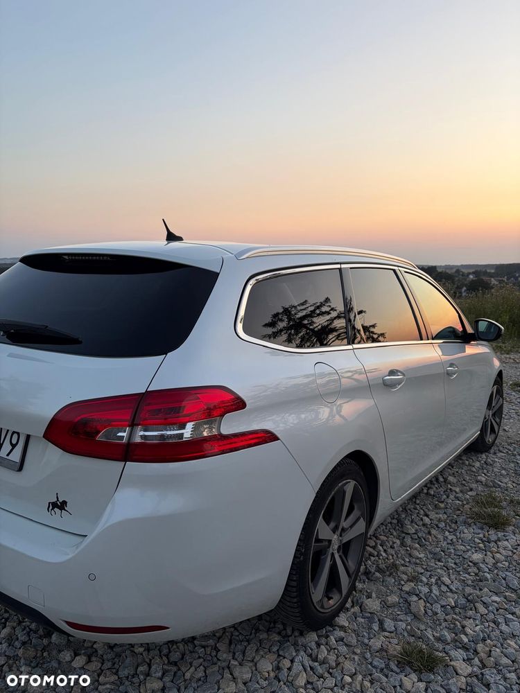 Peugeot 308 BlueHDi FAP 150 EAT6 Stop & Start Allure - 11