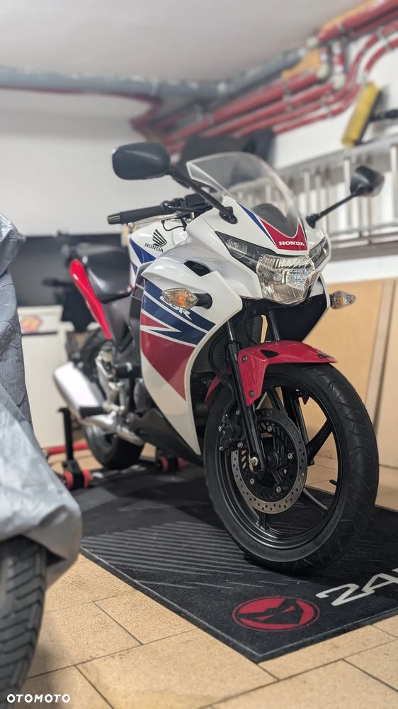 Honda CBR - 26