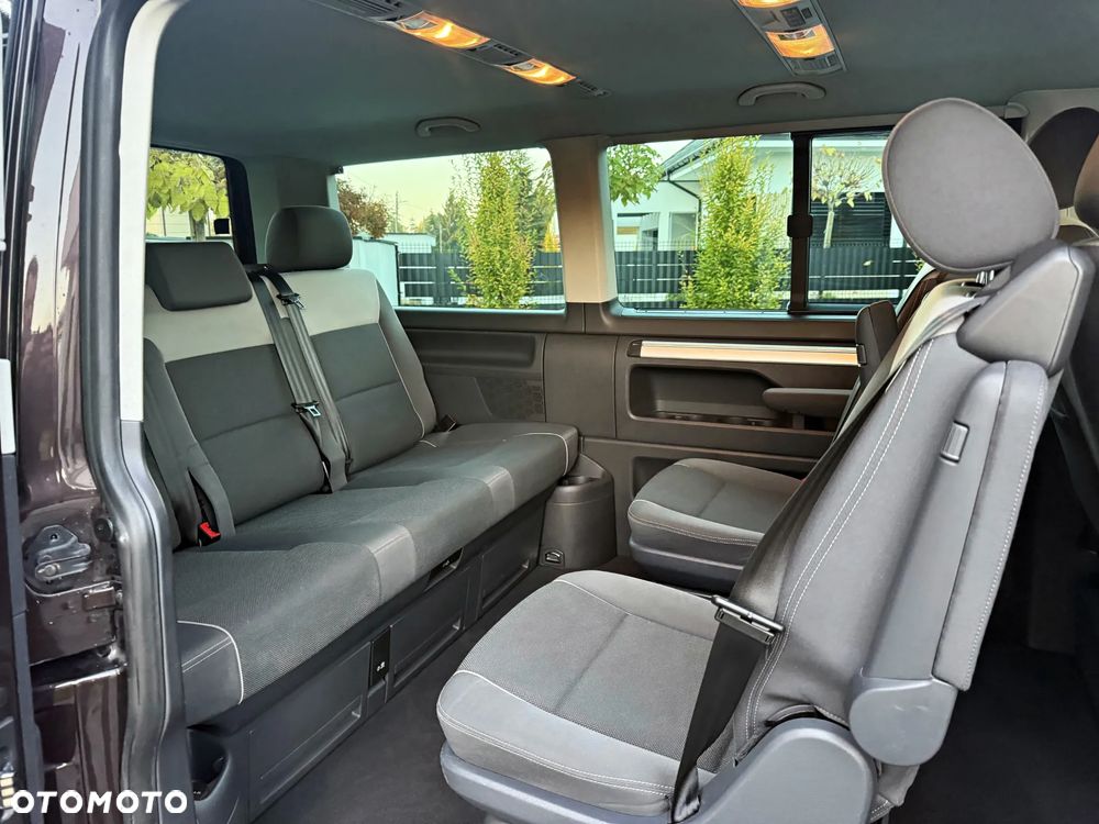 Volkswagen Multivan - 8