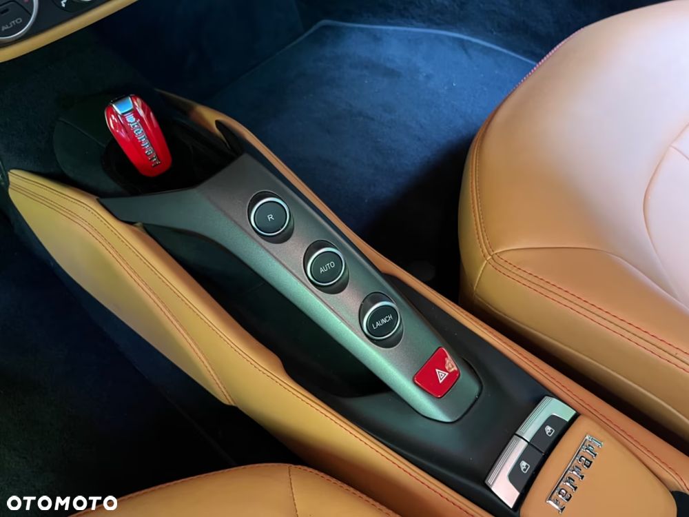 Ferrari 488 - 11