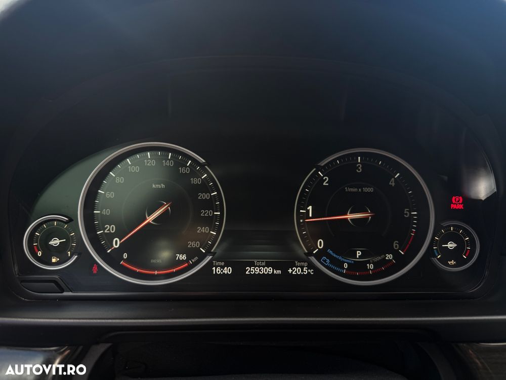 BMW Seria 5 520d AT - 12