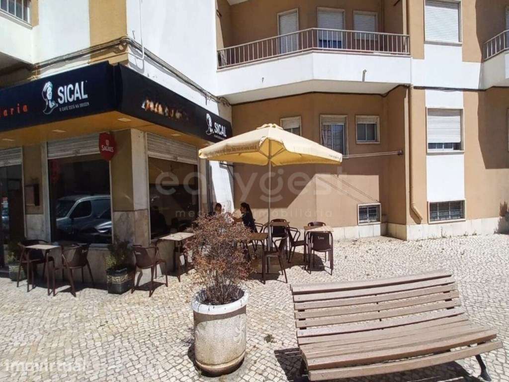 Restaurante / Snack Bar com Esplanada e Cozinha Pronta a Usar - Grande imagem: 3/20