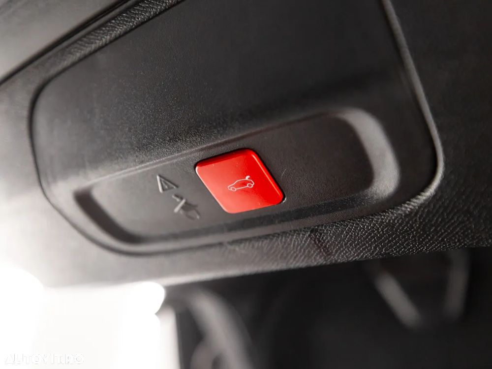 Peugeot 408 1.2L PureTech 130 S&S EAT8 GT - 31