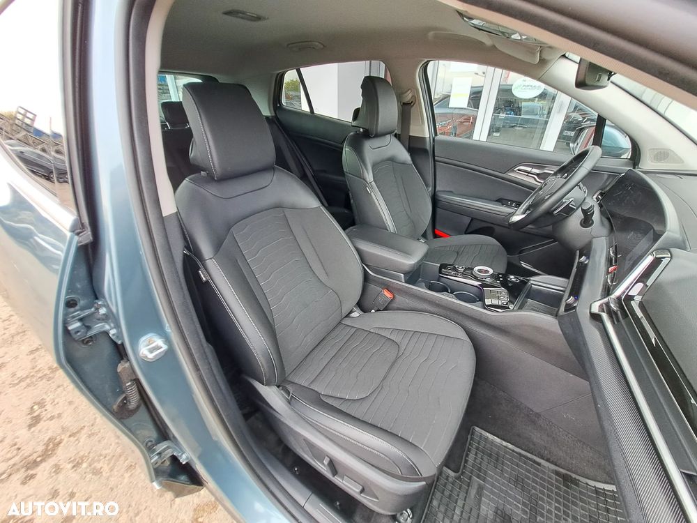 Kia Sportage 1.6 T-GDI MHEV 7DCT HP 4x2 Business Line - 26