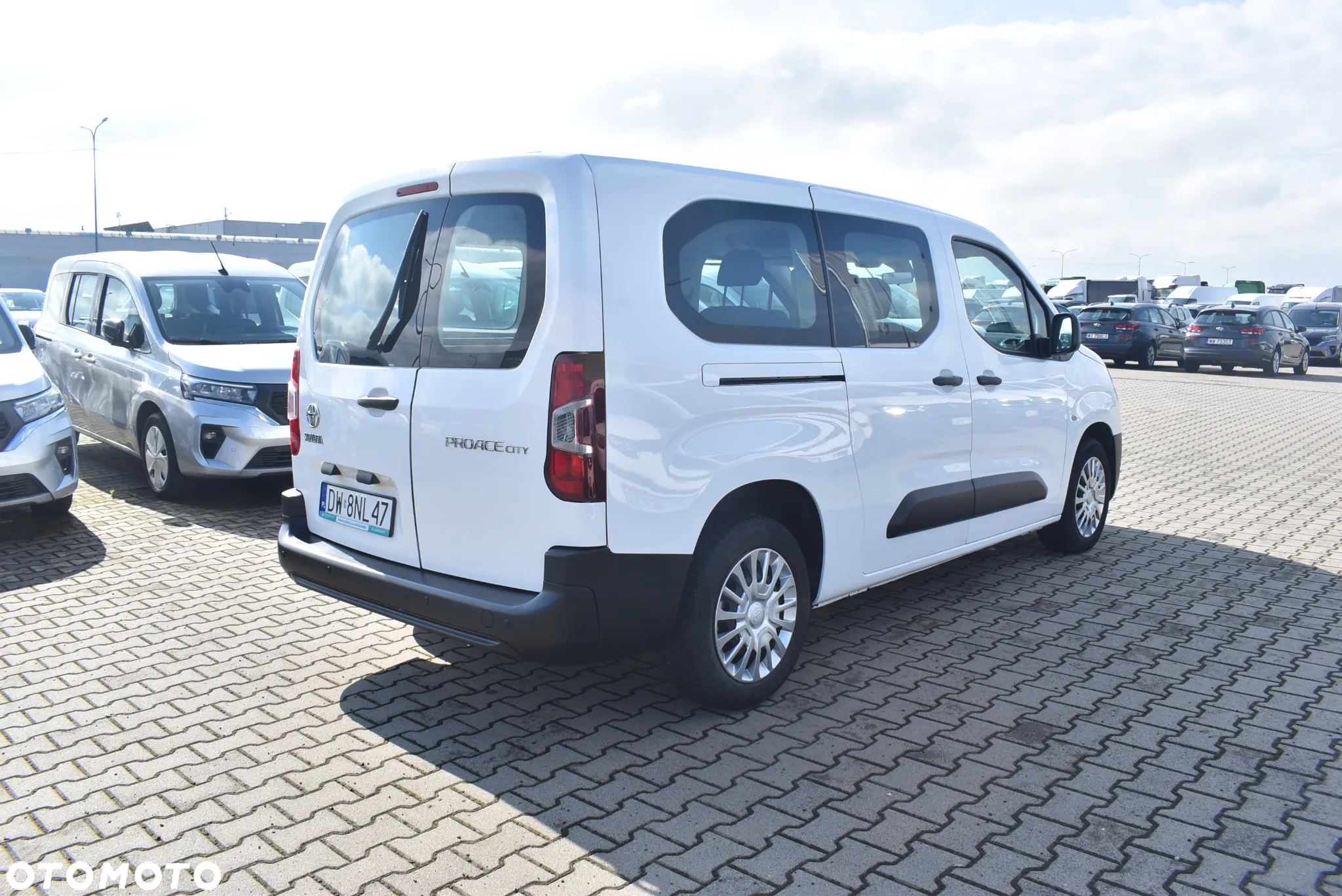 Toyota Proace City Verso Long 1.5 D-4D Business - 7