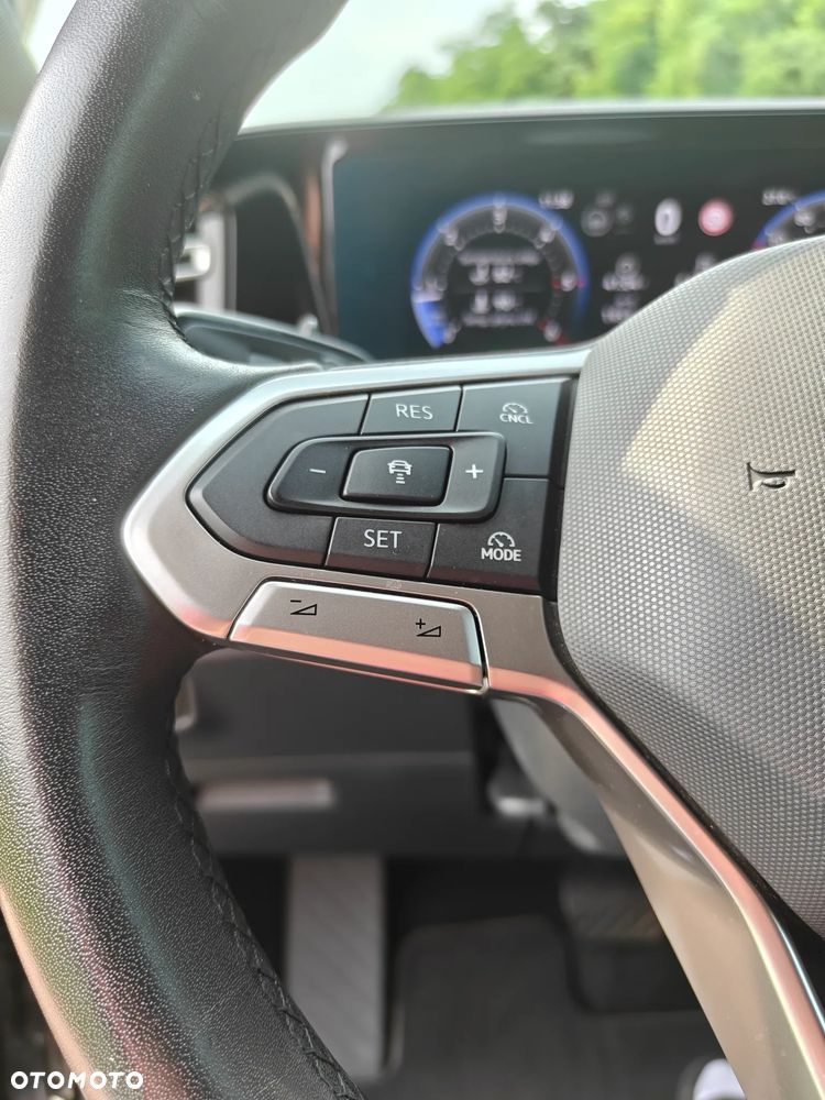 Volkswagen Tiguan 2.0 TDI Elegance DSG - 19