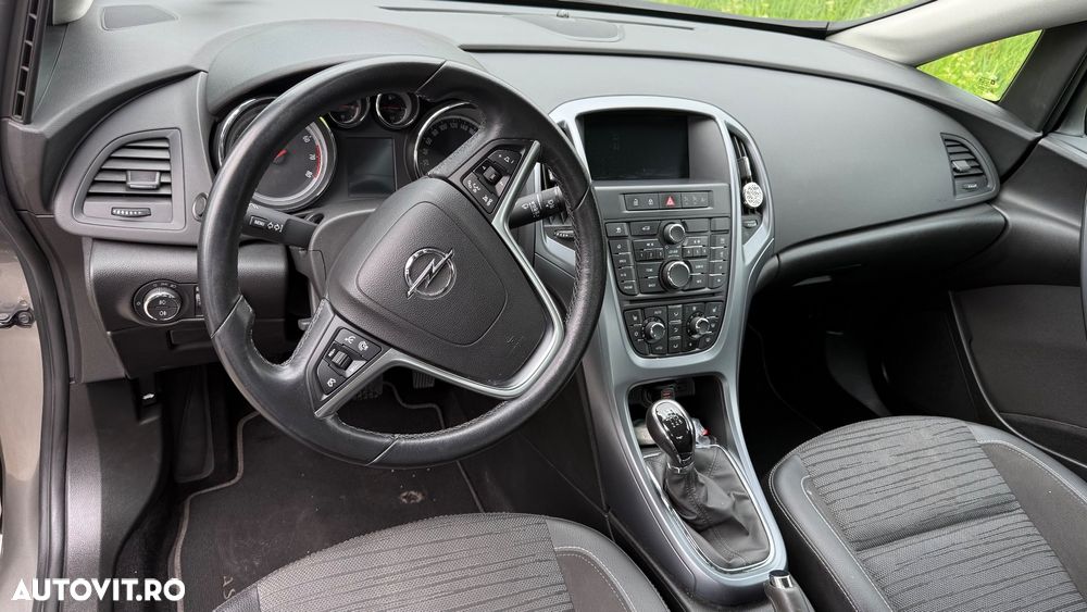 Opel Astra 1.4 Turbo ECOTEC Enjoy - 14