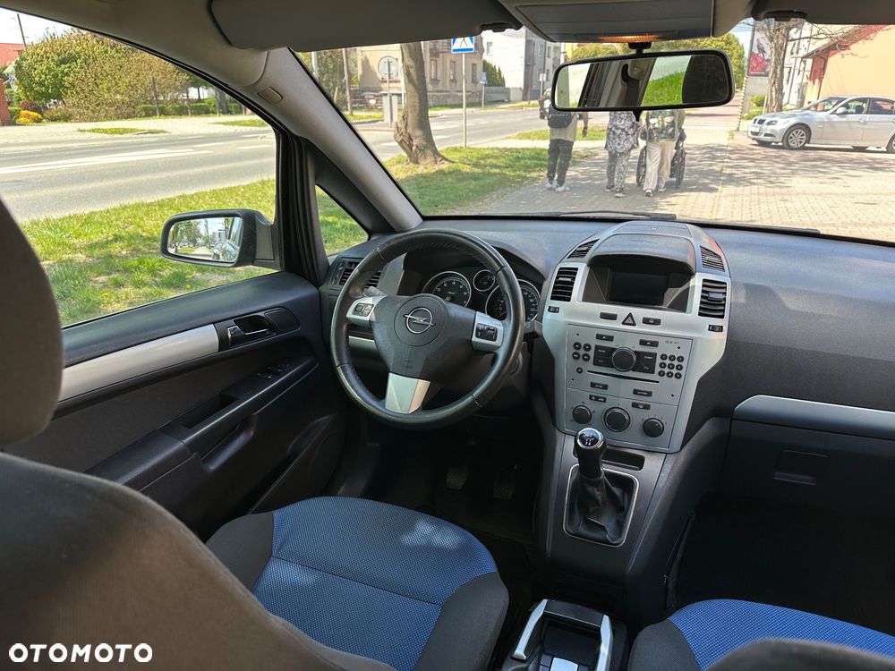 Opel Zafira 1.6 Innovation - 18