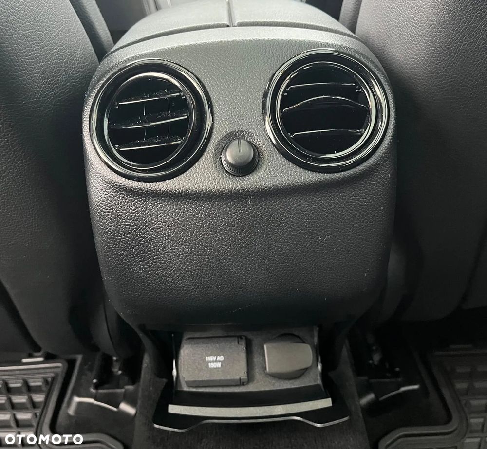 Mercedes-Benz GLC 300 4Matic 9G-TRONIC Exclusive - 24