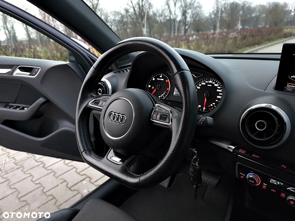 Audi A3 Sportback 2.0 TDI (clean diesel) quattro S tronic S line Sportpaket - 26