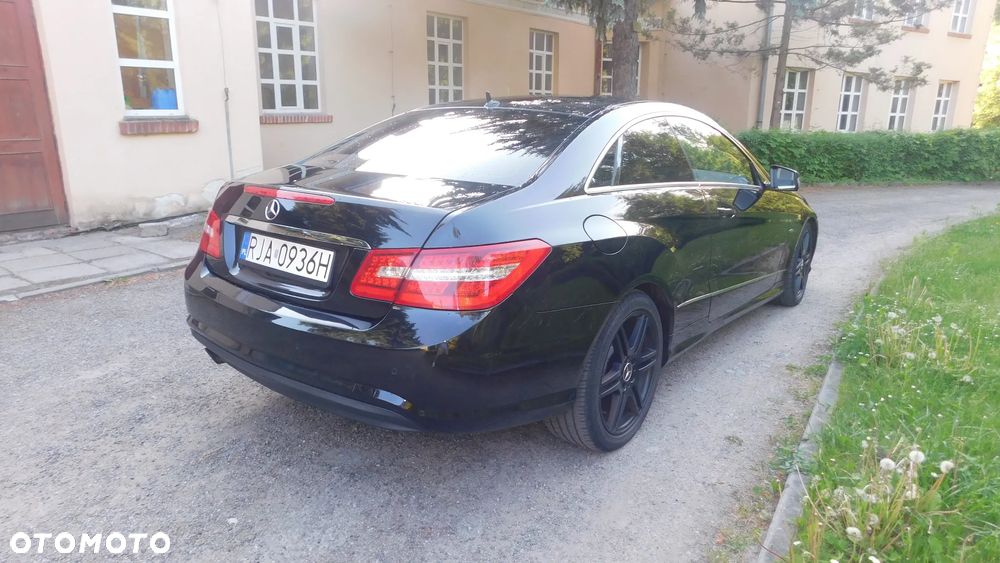 Mercedes-Benz Klasa E - 31