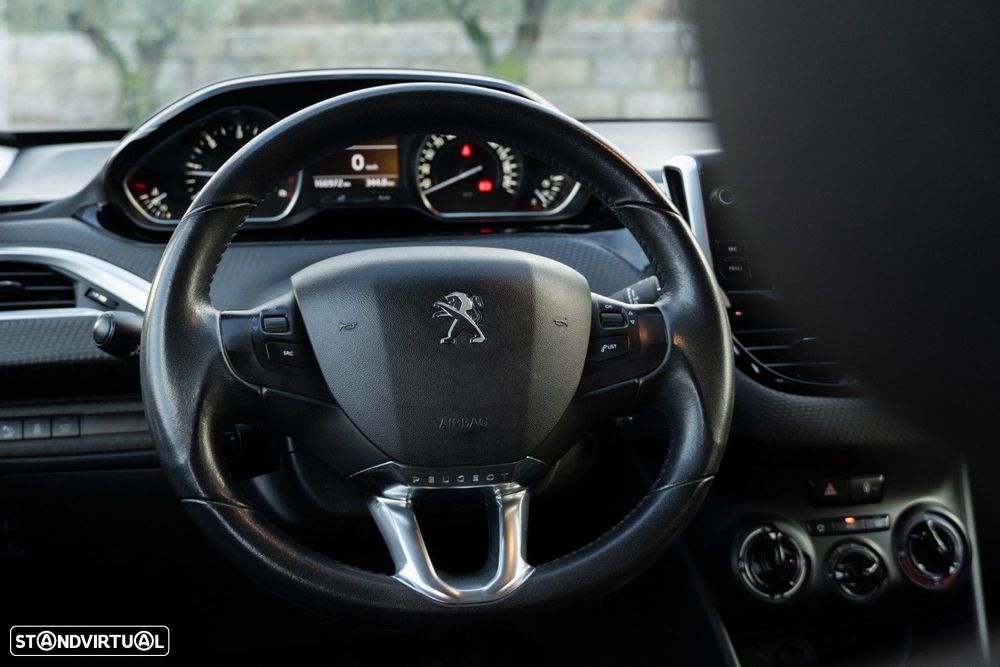Peugeot 2008 1.6 BlueHDi Style - 9