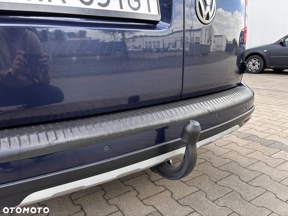 Volkswagen Caddy Cross Trendline DSG - 12