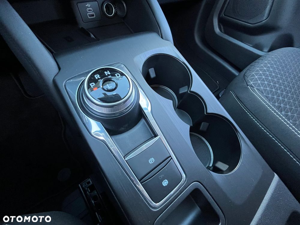 Ford Kuga 2.5 FHEV FWD Titanium eCVT - 16