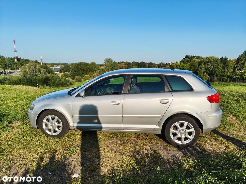 Audi A3 Sportback 1.6 Ambiente - 5