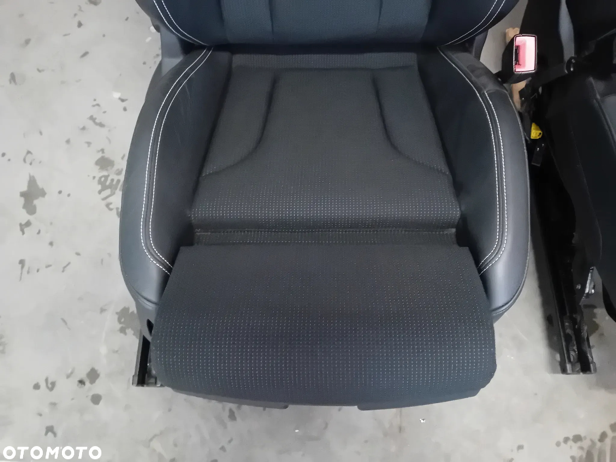 fotele przód kanapa tył półskóry Audi Q3 S-line komplet 2015 - 2