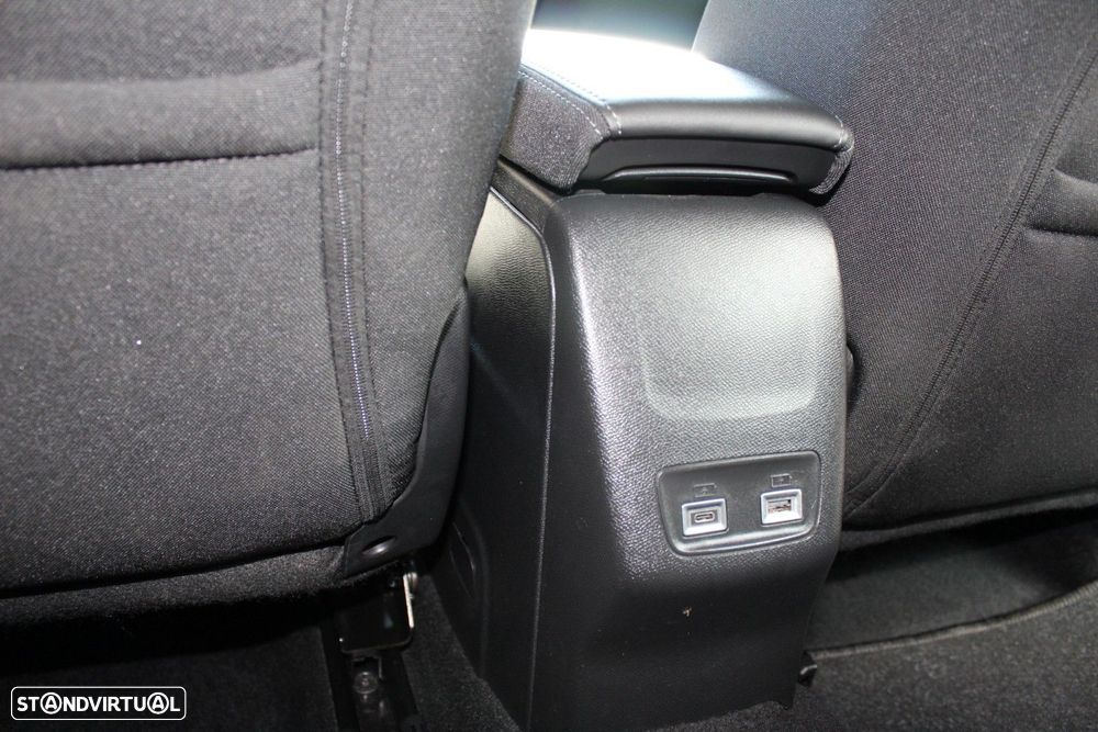 Peugeot 2008 1.2 PureTech Allure Pack - 21