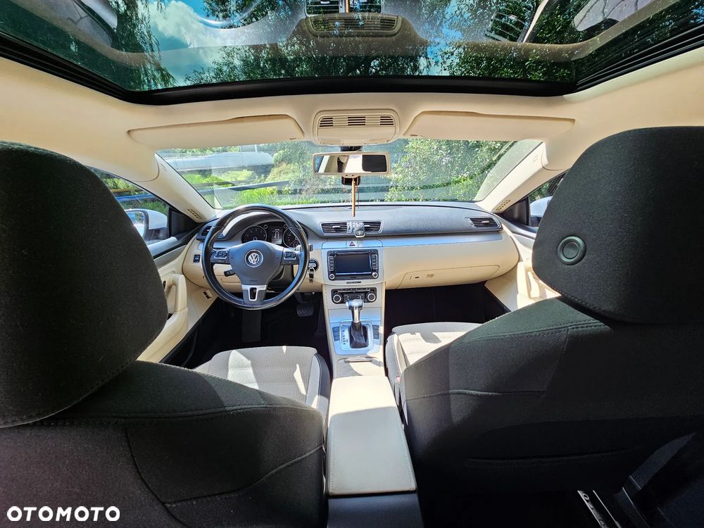 Volkswagen Passat CC - 12
