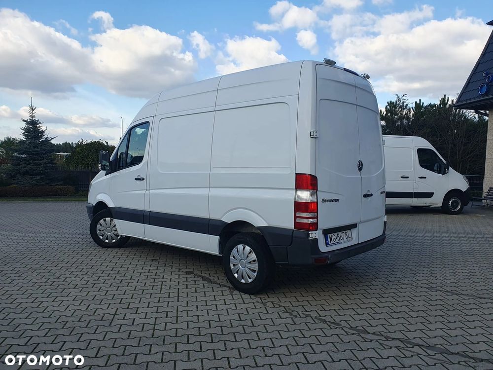 Mercedes-Benz Sprinter - 5