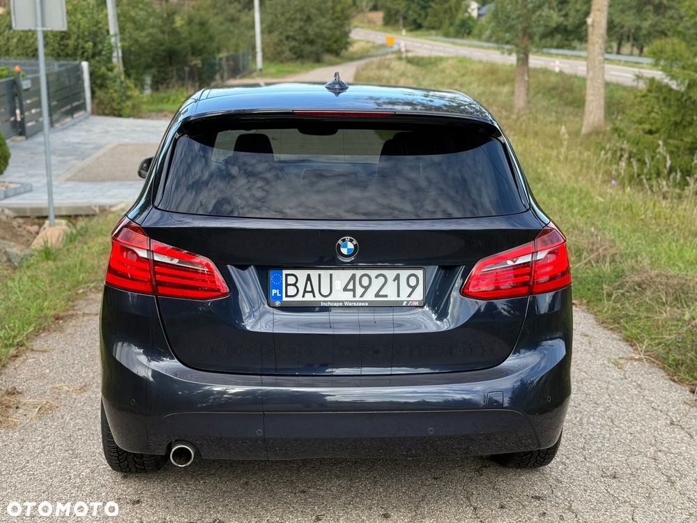 BMW Seria 2 216d - 4