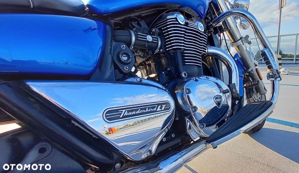 Triumph Thunderbird - 10