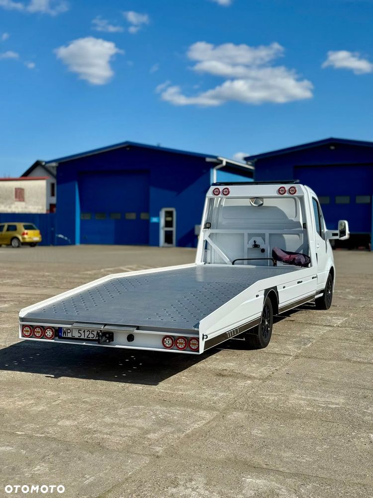 Mercedes-Benz Sprinter 317 Autolaweta najazd alu Hak 3500kg - 14