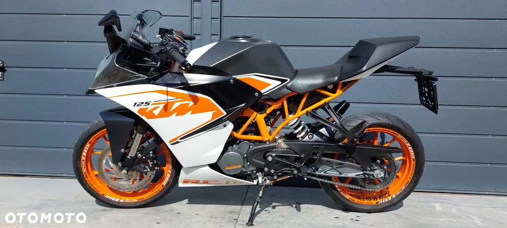 KTM RC 125 - 8