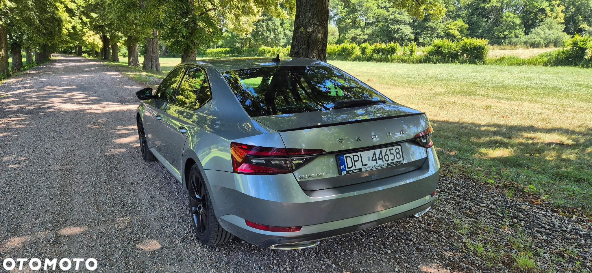 Skoda Superb 2.0 TDI Sportline DSG - 10