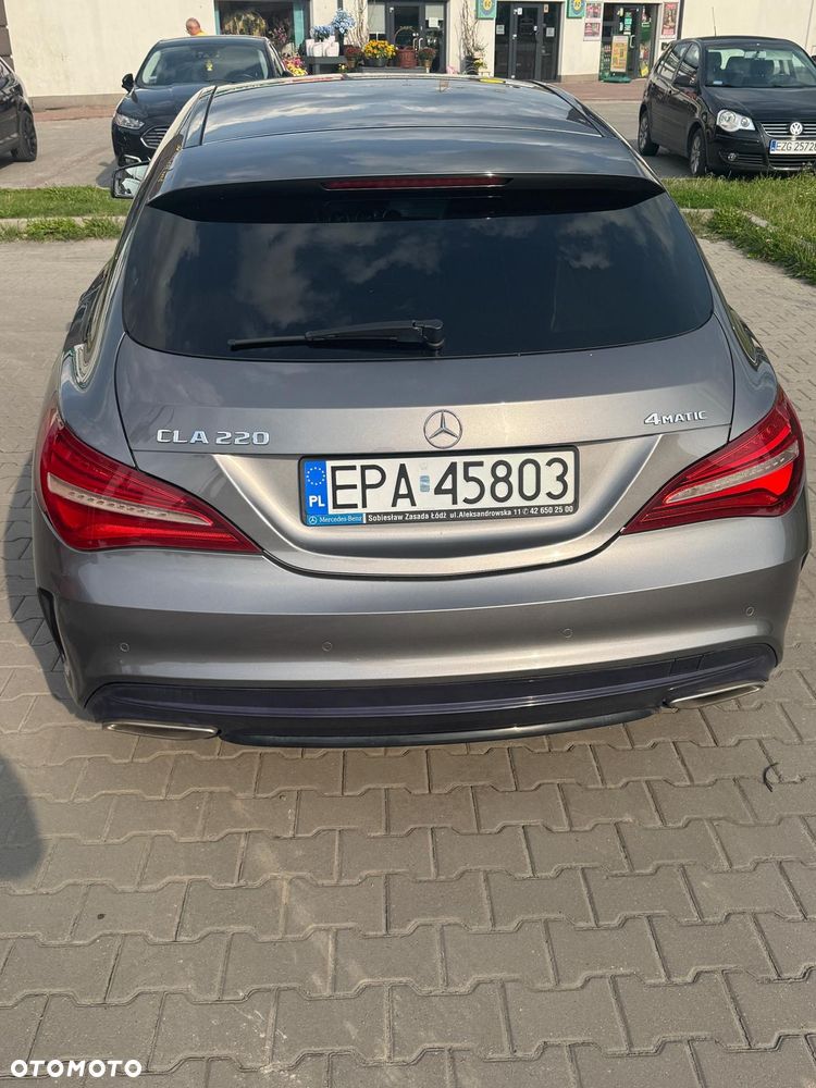 Mercedes-Benz CLA 220 4-Matic AMG Line - 4
