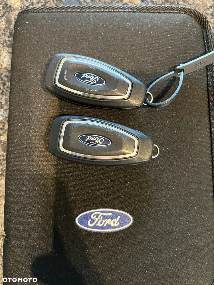 Ford Focus - 22