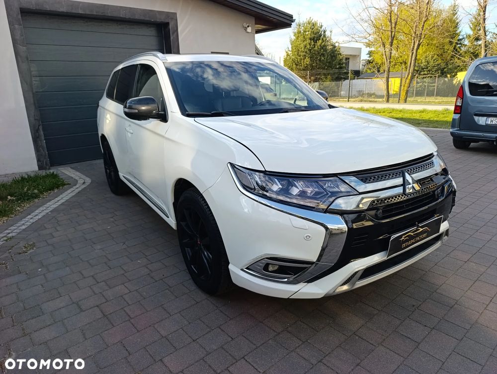 Mitsubishi Outlander 2.4 4WD Diamant+ - 11