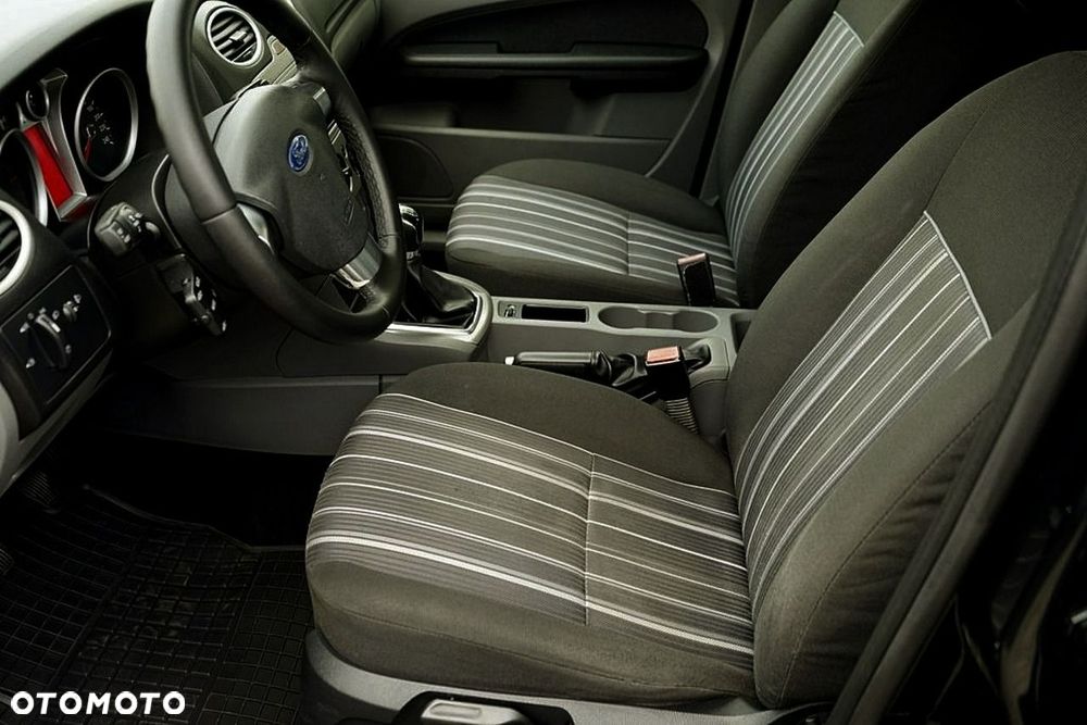 Ford Focus - 11