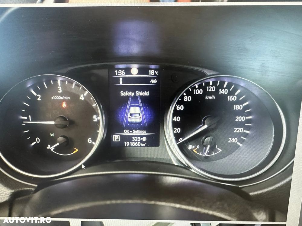 Nissan Qashqai 1.6 DCI Start/Stop X-TRONIC Acenta - 12