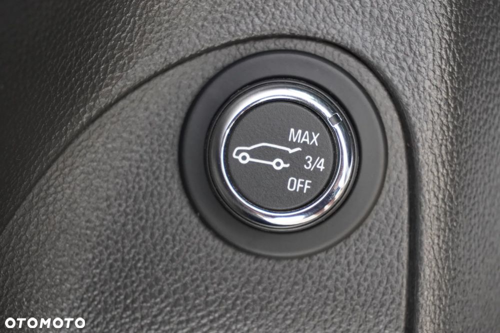 Opel Astra 1.4 Turbo Innovation - 29