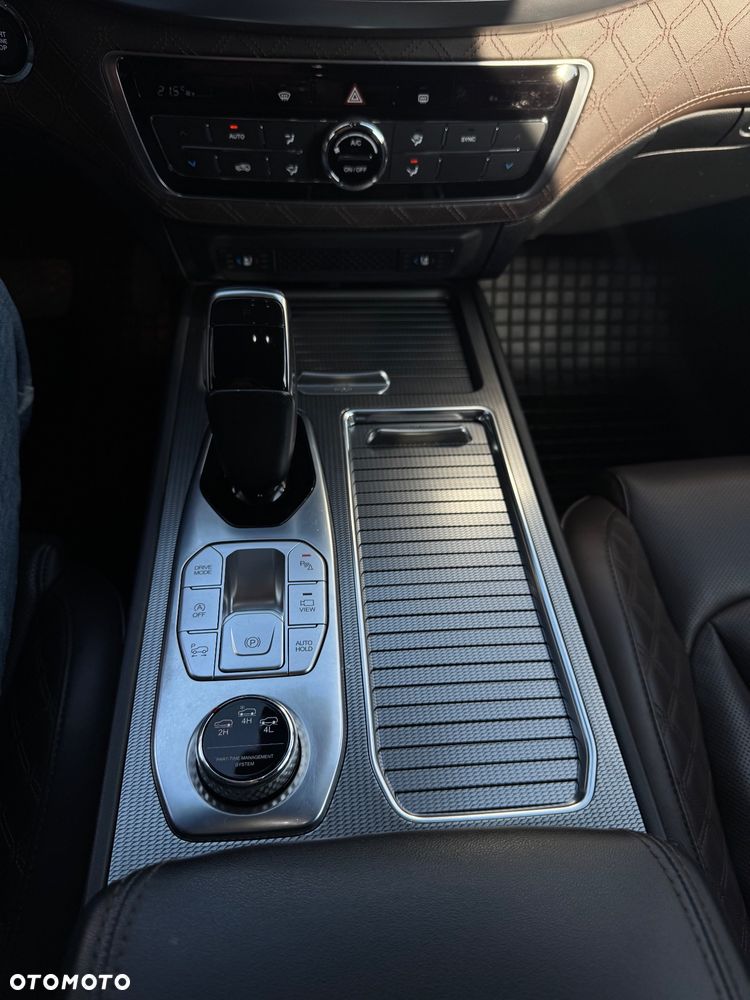SsangYong/KGM Rexton - 24