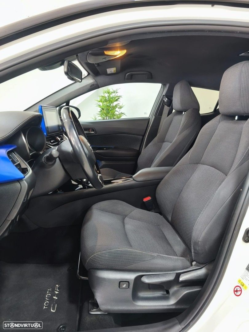 Toyota C-HR 1.8 HSD Exclusive+P.Luxury - 24