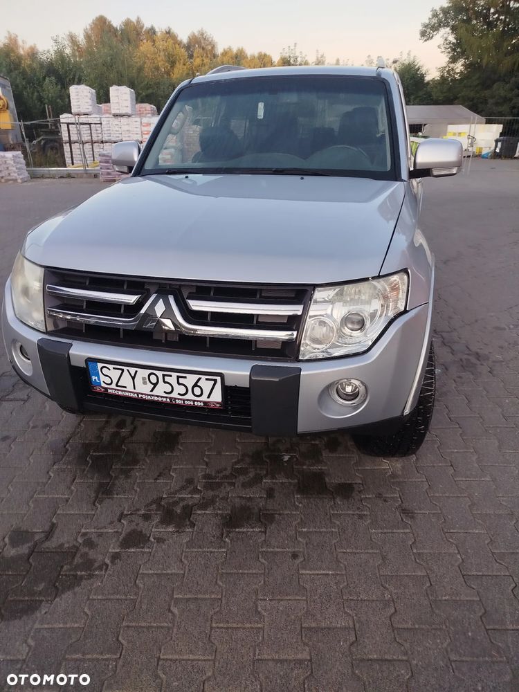 Mitsubishi Pajero - 7