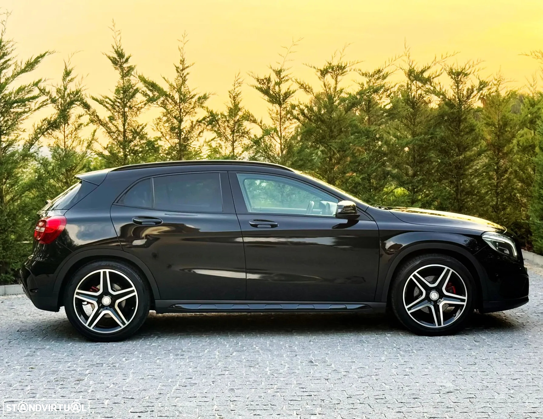 Mercedes-Benz GLA 220 CDI 7G-DCT AMG Line - 3
