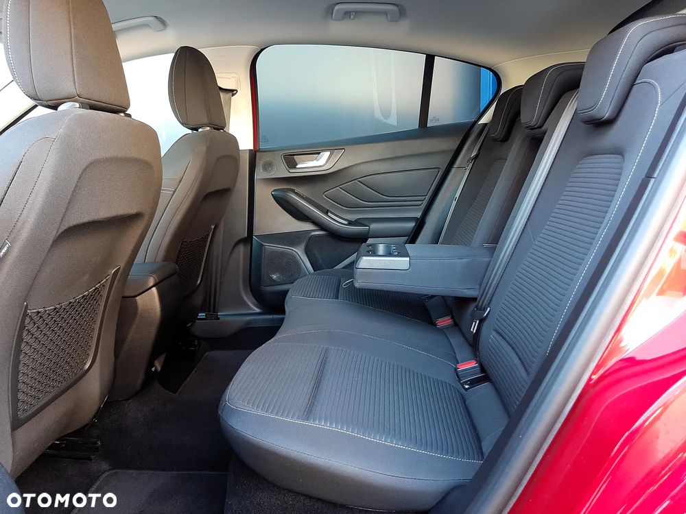 Ford Focus 1.0 EcoBoost Titanium - 9