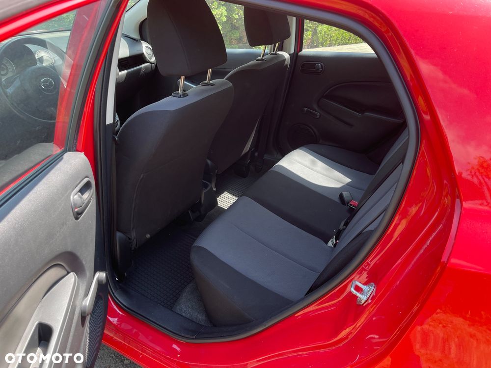 Mazda 2 - 13
