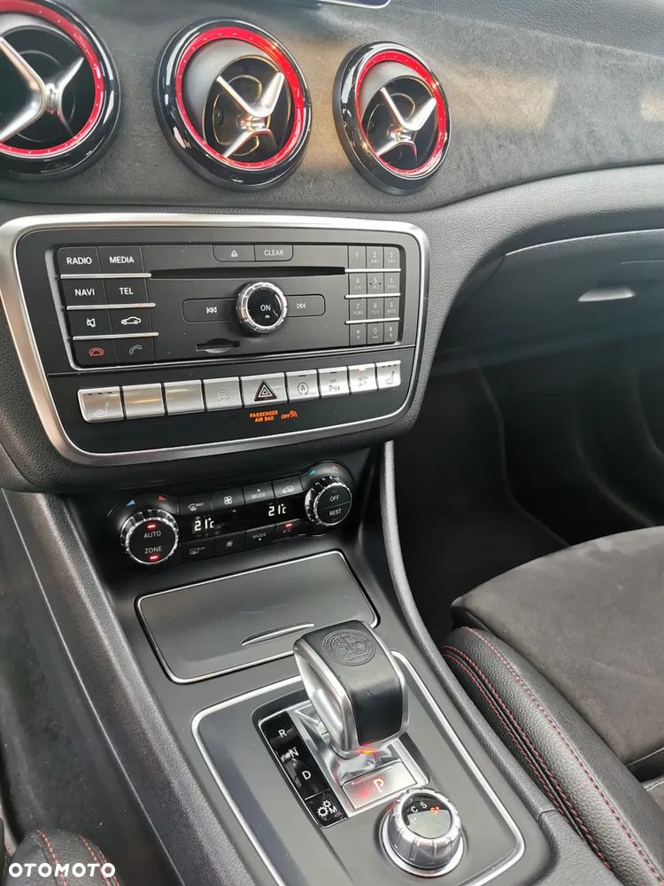 Mercedes-Benz CLA - 4