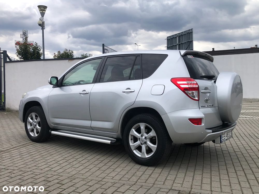 Toyota RAV4 - 13