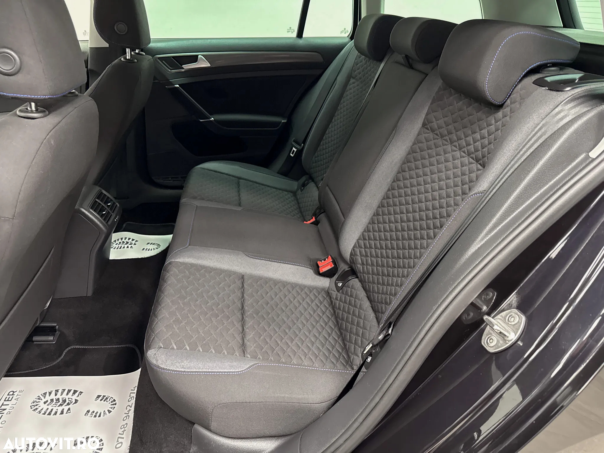 Volkswagen Golf 2.0 TDI Join - 17