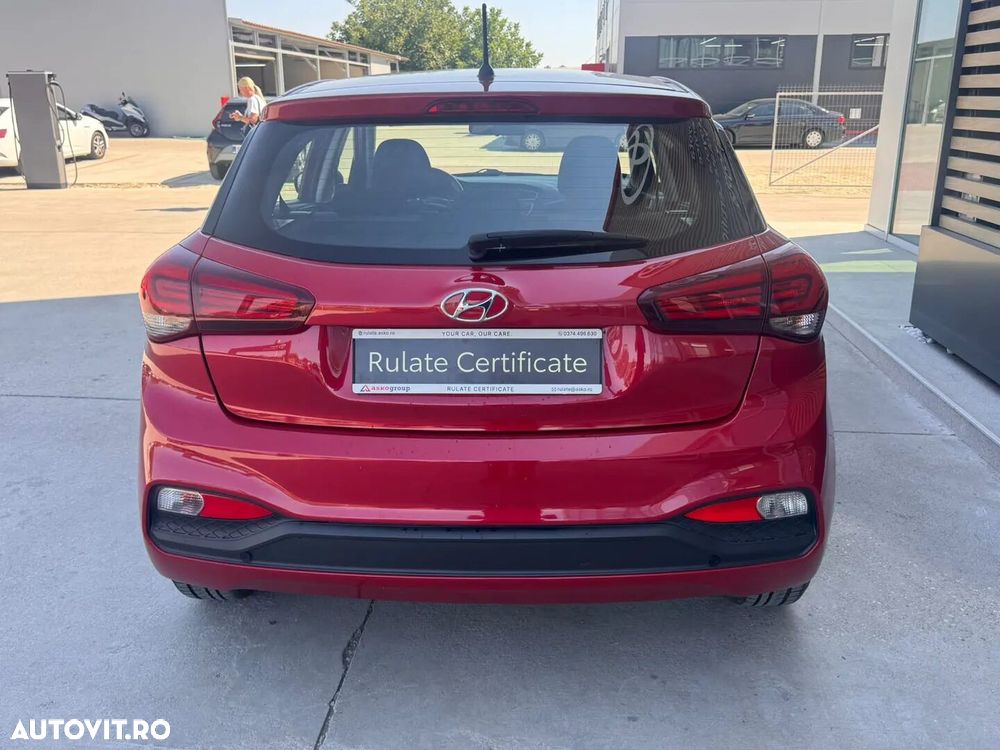 Hyundai i20 1.25 M/T ISG Comfort - 11