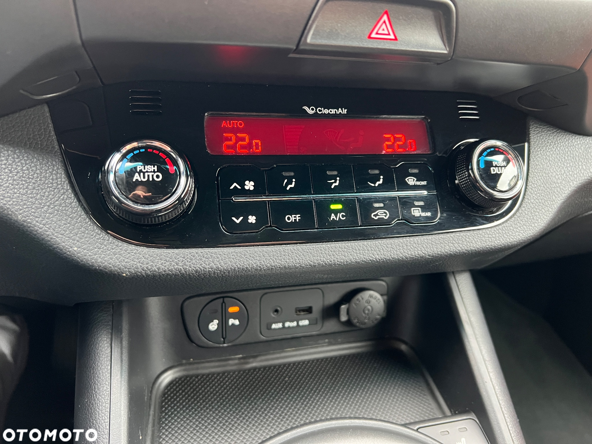 Kia Sportage 2.0 CVVT 4WD Vision - 24
