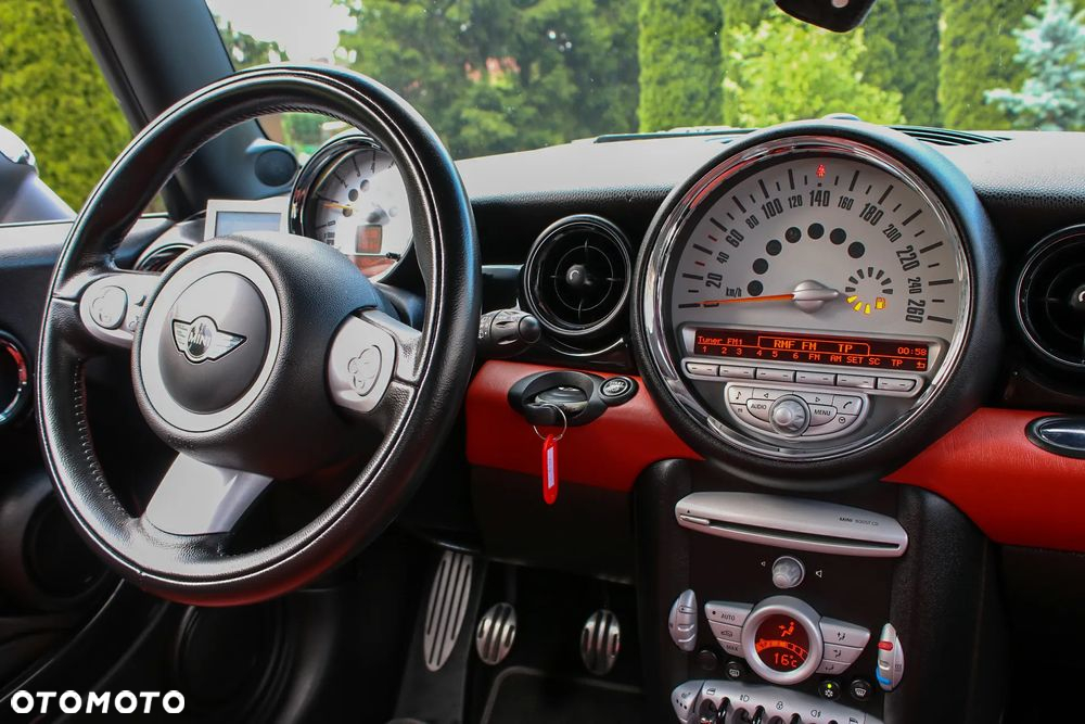 MINI Cooper S 50 Mayfair - 32