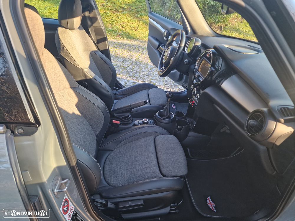 MINI 5 Portas Cooper D - 16