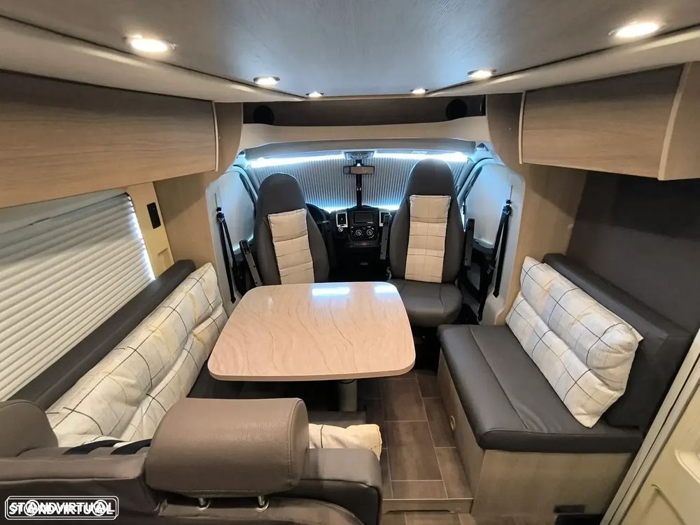 Burstner Ixeo Fifty Five 55 Cama central + basculante - 10